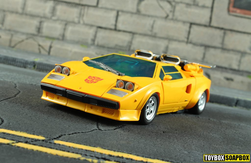 mp-39-sunstreaker-car-mode-front