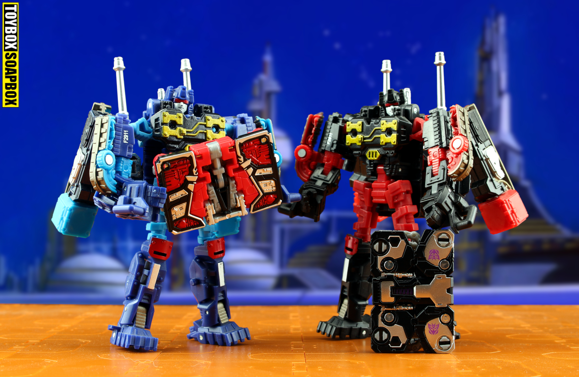 transformers siege laserbeak and ravage